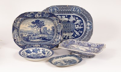 Lot 137 - A group of English blue and white pearlware,...