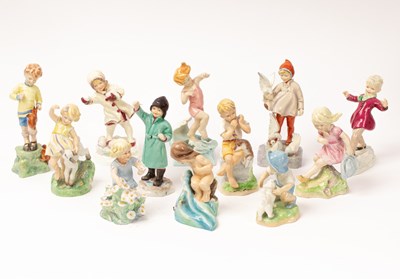 Lot 549 - A set of twelve Royal Worcester figures of the...