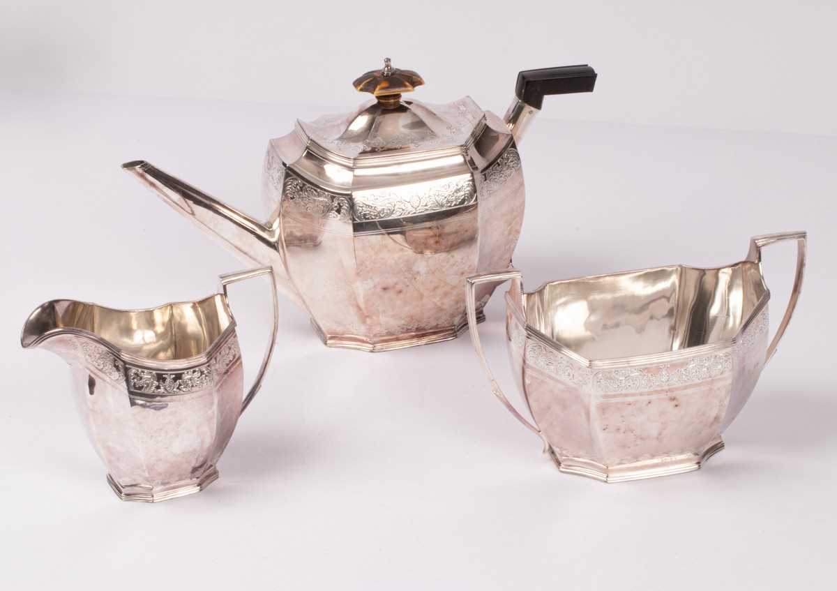 Lot 28 - A George III three-piece silver tea set, John...