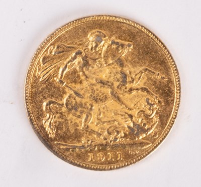 Lot 135 - A George V 1911 half-sovereign, approximately 4g