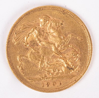 Lot 136 - A Victorian 1901 full sovereign, approximately 8g