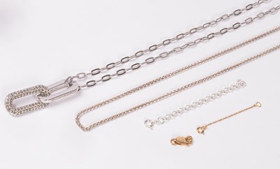 Lot 172 - An 18ct gold clasp, a gold chain, silver chain,...