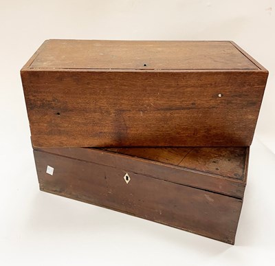 Lot 349 - A mahogany box with hinged cover, 47cm wide,...