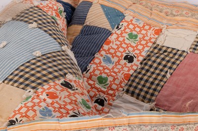 Lot 359 - An American patchwork quilt, early 20th...