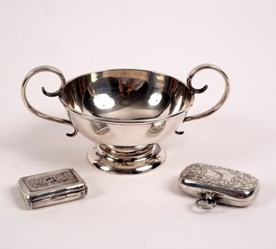 Lot 49 - An Edwardian silver sovereign holder, Richard...