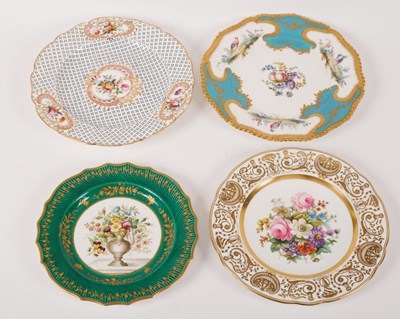 Lot 169 - Four English porcelain plates, mid to late...