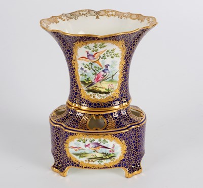 Lot 172 - An English porcelain vase, probably Minton...