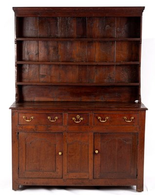 Lot 606 - An early 18th Century style dresser, with...