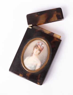 Lot 214 - A 19th Century tortoiseshell vesta case