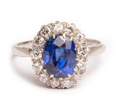 Lot 49 - An early 20th Century sapphire and diamond...