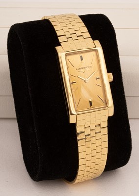 Lot 60 - A Longines 18ct gold manual wind wristwatch,...