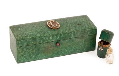 Lot 75 - A George III shagreen trinket box, the...