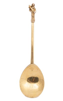 Lot 114 - A 17th Century silver gilt spoon, circa 1648,...