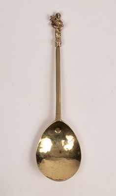 Lot 114 - A 17th Century silver gilt spoon, circa 1648,...