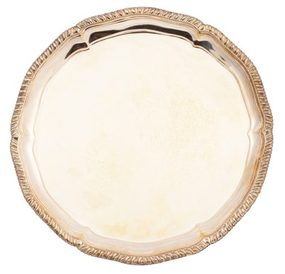 Lot 134 - A George III silver salver, Thomas Heming,...