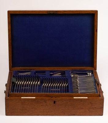 Lot 163 - A canteen of silver rattail pattern flatware,...