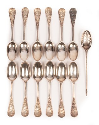 Lot 173 - A set of twelve 18th Century teaspoons, the...