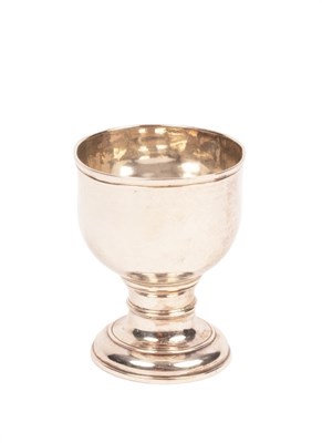 Lot 175 - A George I miniature silver goblet, William...