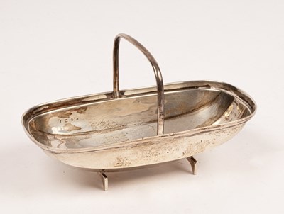 Lot 204 - An Edwardian sweetmeat dish, James Dixon &...