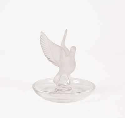 Lot 223 - A Lalique frosted glass dove pin dish