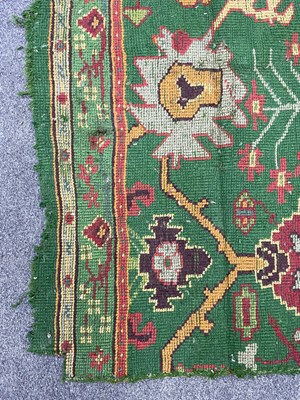 Lot 322 - An Ushak rug