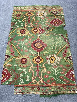 Lot 322 - An Ushak rug