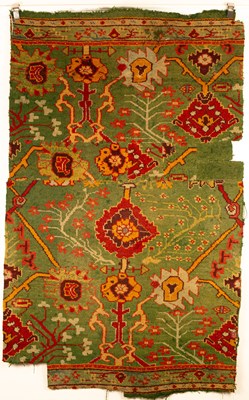 Lot 322 - An Ushak rug