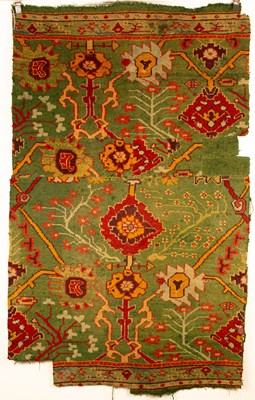 Lot 322 - An Ushak rug