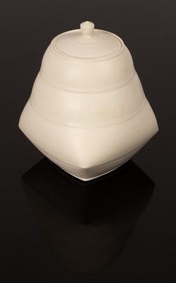 Lot 127 - Sun Kim (Contemporary), a lidded porcelain jar...