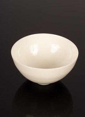 Lot 168 - Andy Shaw (Contemporary), a porcelain tea bowl,...