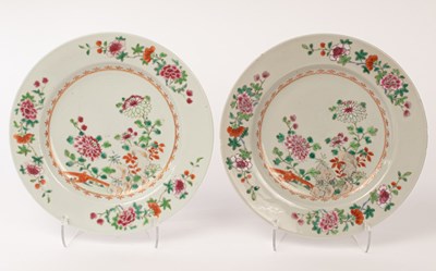 Lot 592 - A pair of Chinese famille rose porcelain...