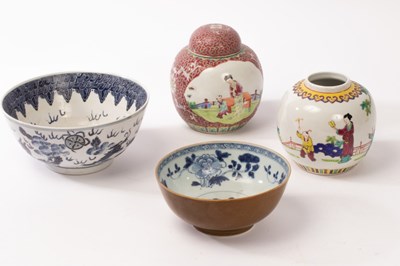 Lot 611 - Four pieces of Oriental porcelain items,...