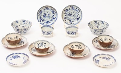 Lot 663 - A group of Oriental export tea bowls and...