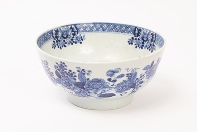 Lot 665 - A blue and white Chinese export punch bowl,...