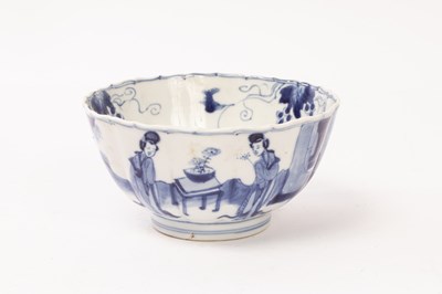 Lot 726 - A Chinese blue and white porcelain bowl,...