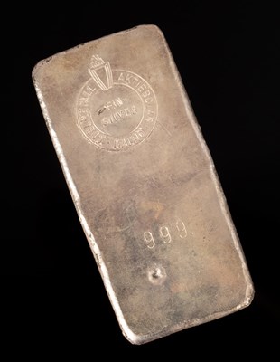 Lot 113 - A Swedish 999 standard silver 500g ingot,...