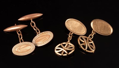 Lot 192 - Two pairs of 9ct gold cufflinks, approximately...