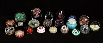 Lot 387 - A collection of twenty-one modern paperweights,...