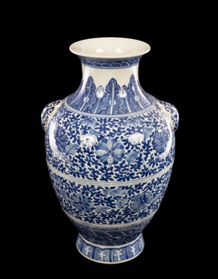 Lot 957 - A Chinese blue and white porcelain baluster...