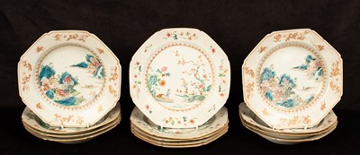 Lot 1050 - A Chinese export famille rose part service,...