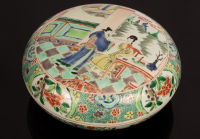 Lot 1071 - A 19th Century famille verte porcelain box and...