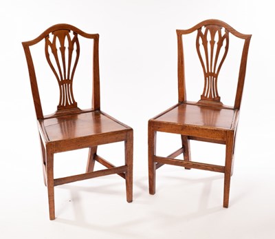 Lot 1184 - A pair of Georgian style country made elm...