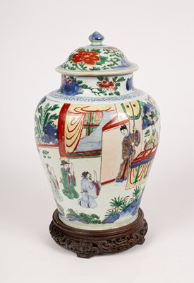 Lot 30 - A wucai jar and cover of baluster form