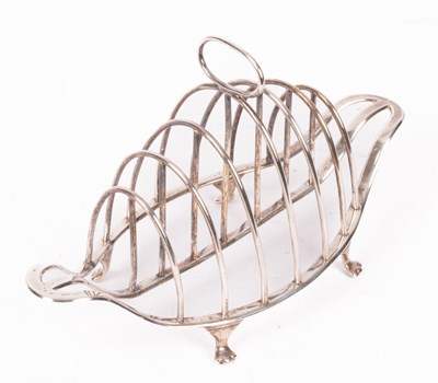 Lot 147 - A silver toast rack