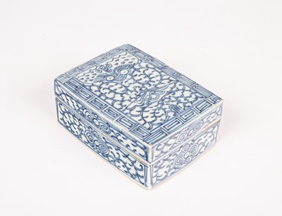 Lot 761 - A Chinese blue and white porcelain box and lid