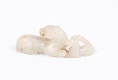 Lot 25 - A Chinese jade carving of a leopard and cub