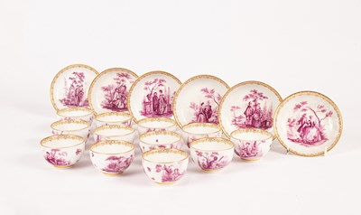 Lot 225 - A Meissen set of six saucers and twelve teabowls