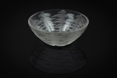 Lot 237 - A Lalique Pissenlit pattern bowl