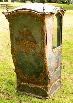 Lot 413 - An 18th century Sedan chair