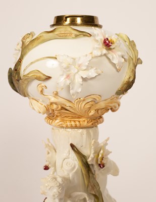 Lot 161 - A Moore Brothers oil lamp